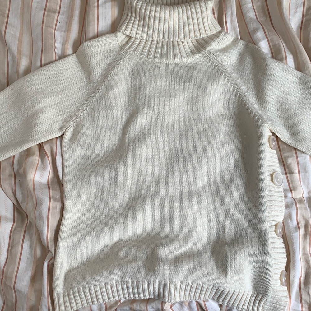 Cherokee white turtleneck size women’s medium worn maybe five times